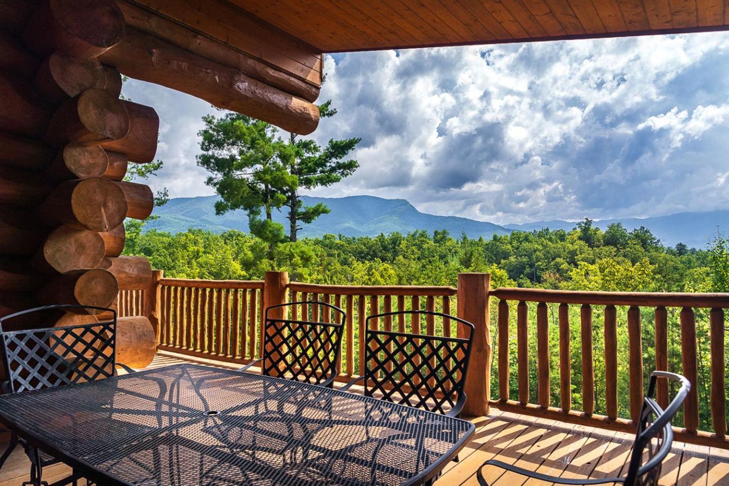 Big Bear Ridge Lodge - Breathtaking Mountain Views And Private Forest Scenes In Amazing Large Log Cabin Gatlinburg Exterior foto